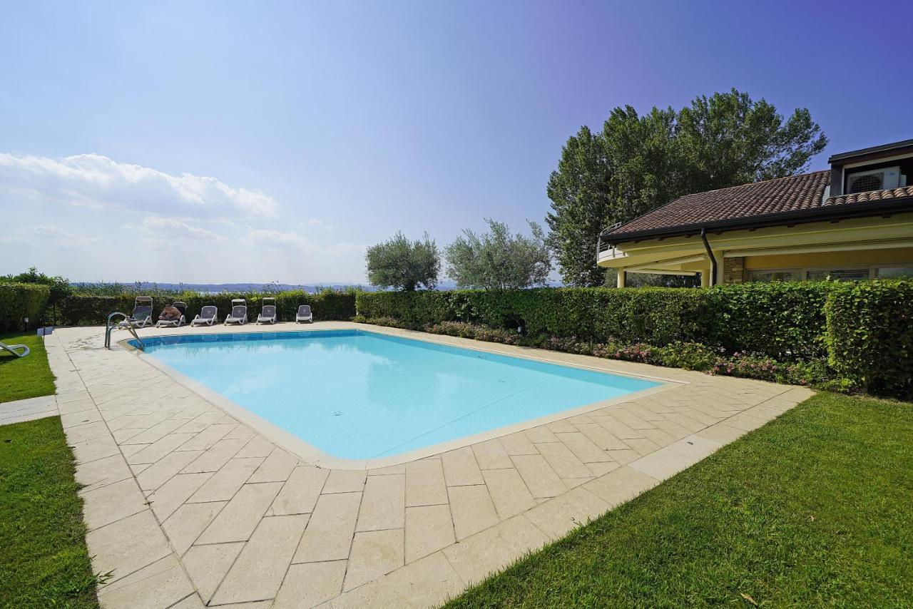 Giulia Luxury Apartment Sirmione Exterior photo