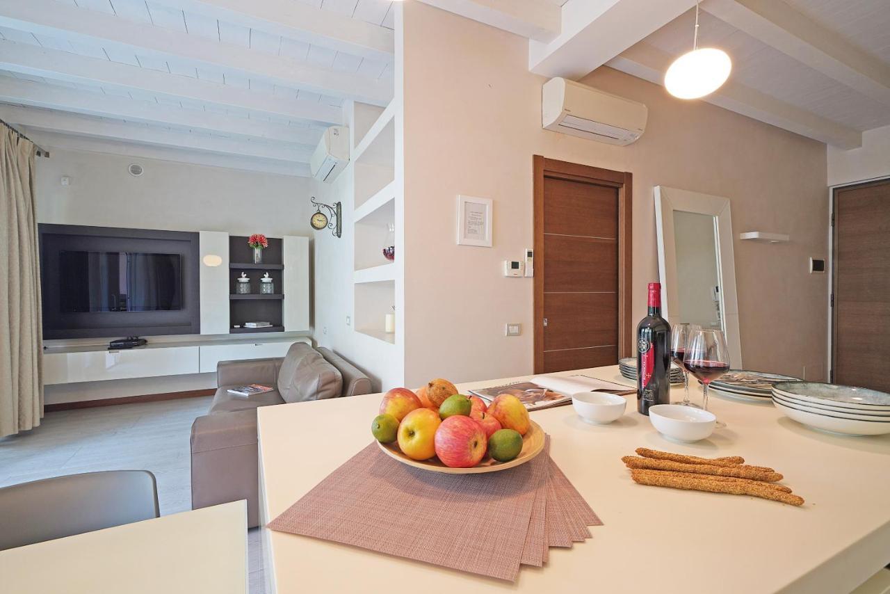 Giulia Luxury Apartment Sirmione Exterior photo