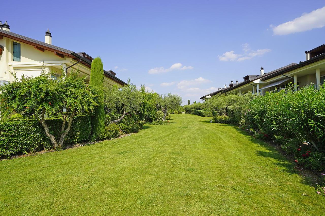 Giulia Luxury Apartment Sirmione Exterior photo
