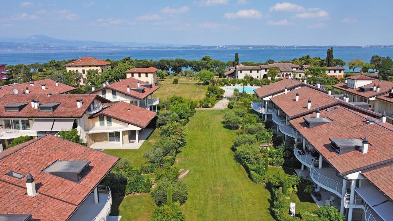 Giulia Luxury Apartment Sirmione Exterior photo
