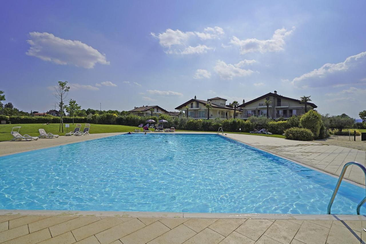Giulia Luxury Apartment Sirmione Exterior photo